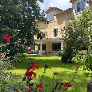 Le Jardin Du Dolaizon Bed & Breakfast