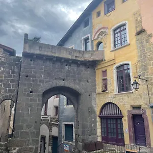 Aux Portes Du Mont Anis Apartment